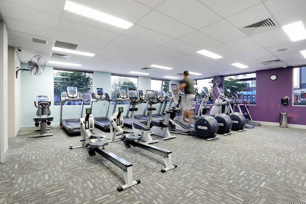 Anytime Fitness | 2 Lake St, Caroline Springs VIC 3023, Australia | Phone: (03) 8390 5706