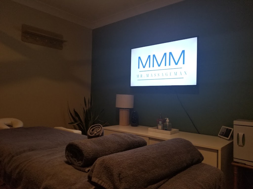 Mr Massage Man | 25 Honeyeater Pl, Tingira Heights NSW 2290, Australia | Phone: 0498 286 794