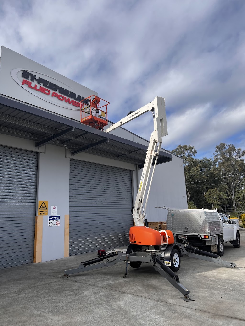 Dominko Painters | 91 Huntingdale Dr, Greenbank QLD 4124, Australia | Phone: 0408 871 720