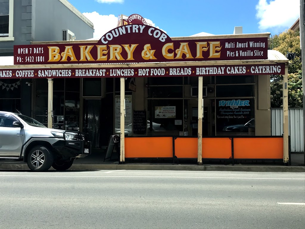 Country Cob Bakery | bakery | 130-132 Mollison St, Kyneton VIC 3444, Australia | 0354221801 OR +61 3 5422 1801