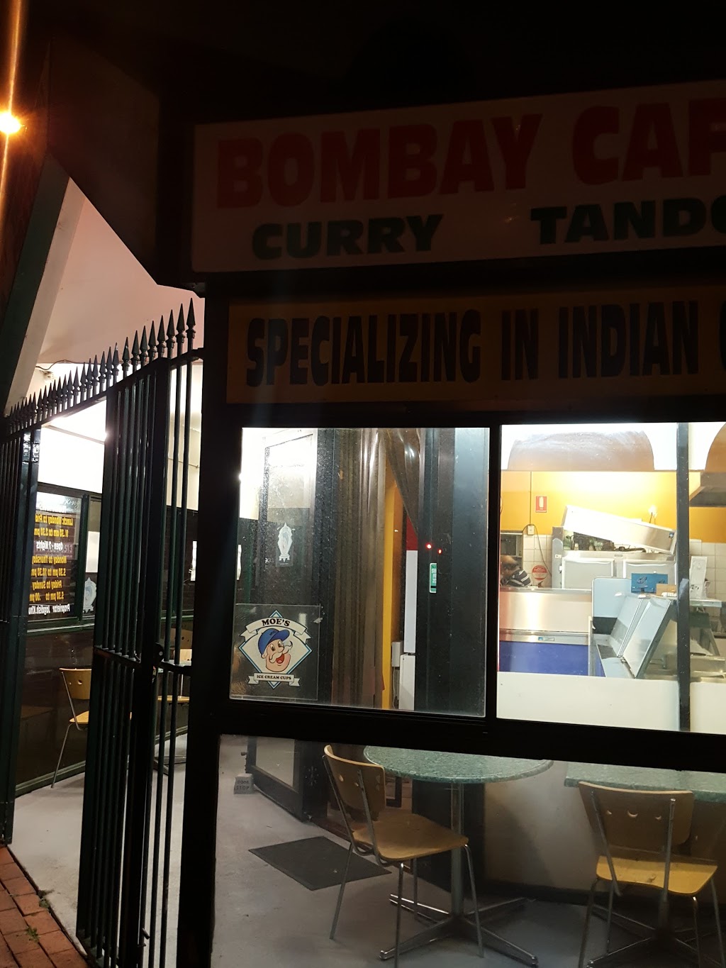 Bombay Cafe & Takeaway | 2 Garden Dr, Tullamarine VIC 3043, Australia | Phone: (03) 9335 3777