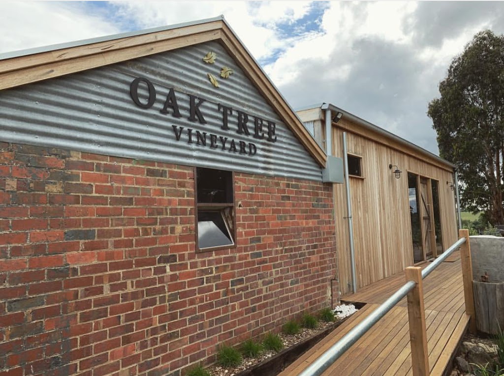 Oak Tree Vineyard | 19-21 Coldstream W Rd, Coldstream VIC 3770, Australia | Phone: 0408 350 686