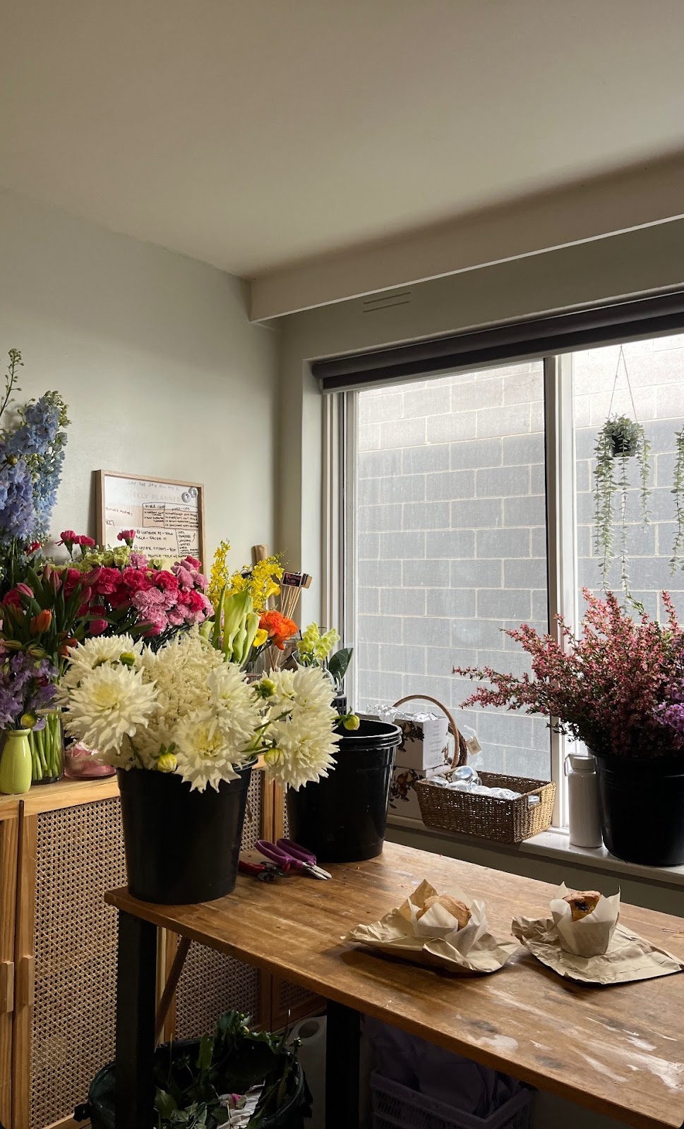 FLOWER PUFF GIRL | 18 Barton Rd, Doyalson NSW 2262, Australia | Phone: 0475 007 997