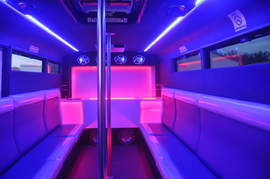 Limousine Party Bus Newcastle | 43 Wyong St, Morisset NSW 2264, Australia | Phone: 0491 158 666