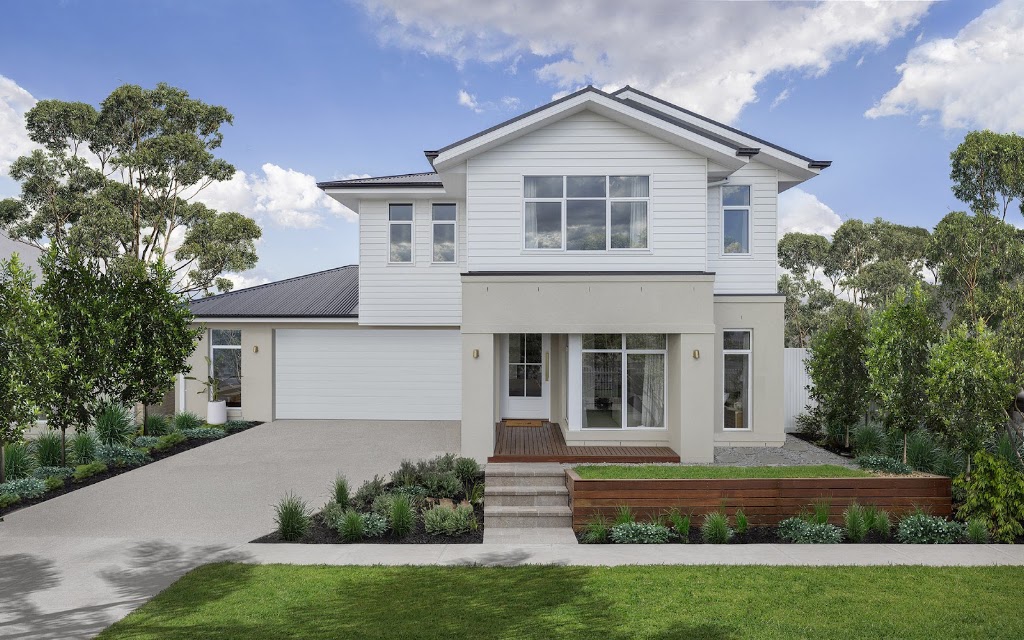 Lara Coridale Display Home - Simonds Homes | 98 Watercourse Ave, Lara VIC 3212, Australia | Phone: 0410 070 075