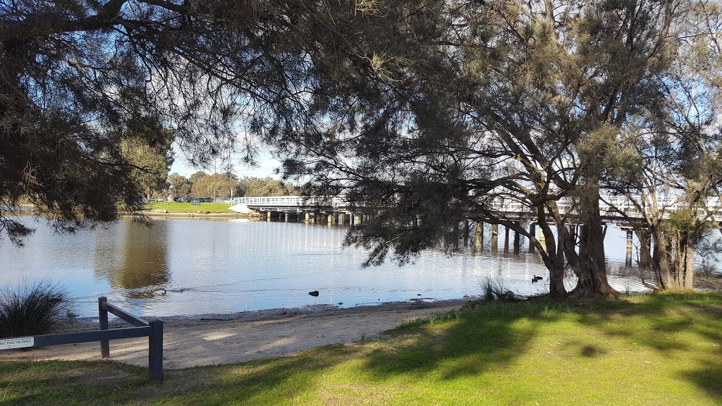 Riverton Bridge Park | 443 Riverton Dr E, Shelley WA 6148, Australia | Phone: 13 13 23