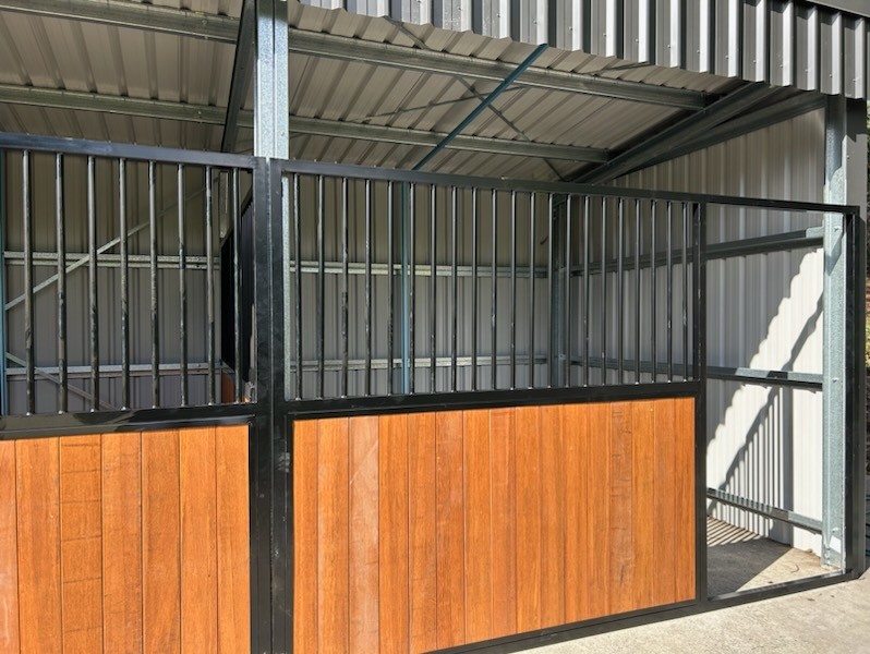 Bows Barn | Unit 6/9 Thiedeke Rd, Beaudesert QLD 4285, Australia | Phone: 1300 284 602