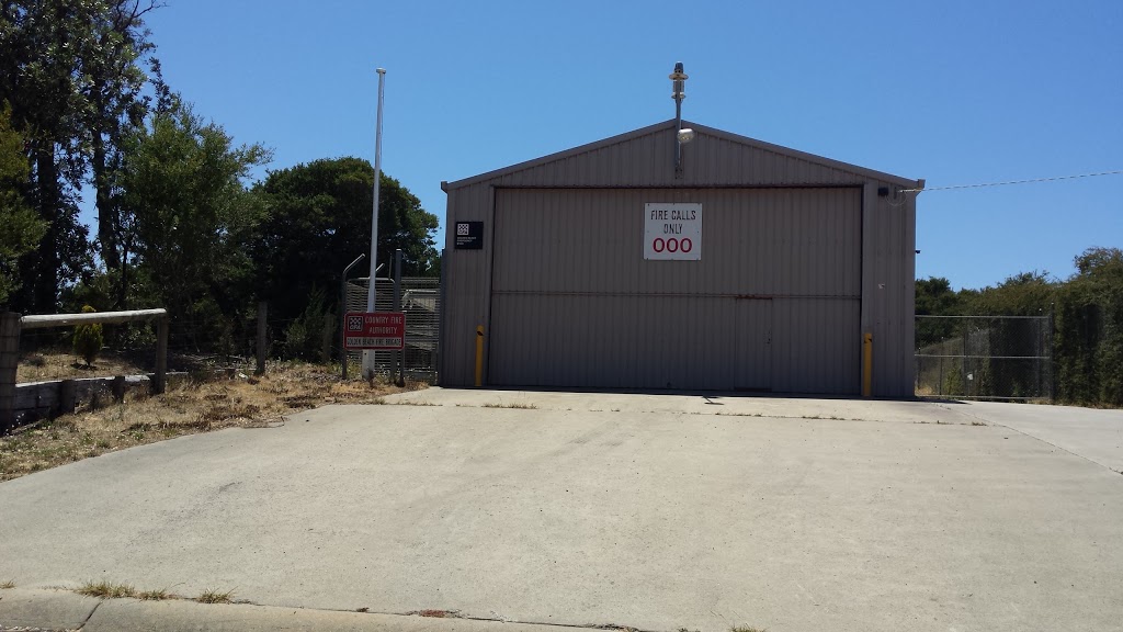 Golden Beach Fire Brigade | fire station | 6 Rainbow Rd, Golden Beach VIC 3851, Australia