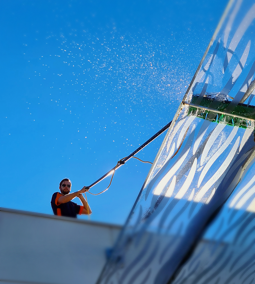 Dazzler Window Cleaning | 464 Freemans Dr, Cooranbong NSW 2265, Australia | Phone: 0474 246 832