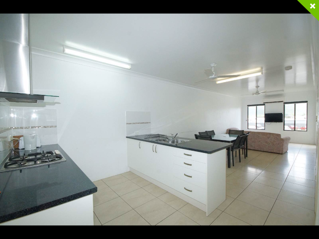 Beds on Bryant - Tully Backpacker Accommodation | 1 Black St, Tully QLD 4854, Australia | Phone: 0438 667 574