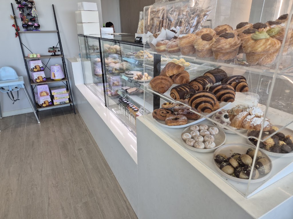 BELLA CAFE AND DINING | 10/220 Chapel Rd, Keysborough VIC 3173, Australia | Phone: 0402 397 848