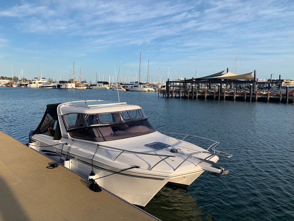 Luxury Boutique Boat Charters Mandurah | 197 Culeenup Rd, North Yunderup WA 6208, Australia | Phone: 0488 668 840