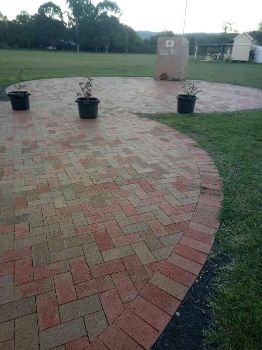 Dans Fencing, Bricklaying and Paving | general contractor | Ossian St, Murphys Creek QLD 4352, Australia | 0428666030 OR +61 428 666 030