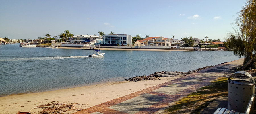 Gold Coast Fishing Spots - Runaway Bay Shopping Centre | park | Lae Dr, Runaway Bay QLD 4216, Australia