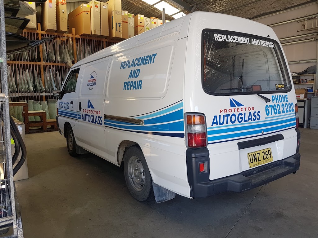 Protector Autoglass Tamworth | car repair | 12 Byrnes Ave, Tamworth NSW 2340, Australia | 0267622282 OR +61 2 6762 2282