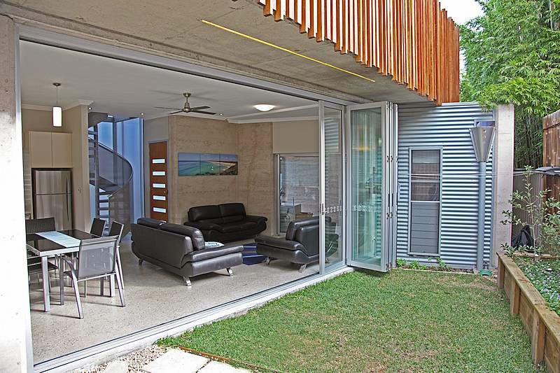 Sun Worship Crescent Head Eco Villas | 9 Belmore St, Crescent Head NSW 2440, Australia | Phone: 1300 664 757