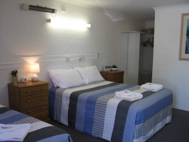 Beaudesert Central Motel | lodging | 163 Brisbane St, Beaudesert QLD 4285, Australia | 0755411244 OR +61 7 5541 1244