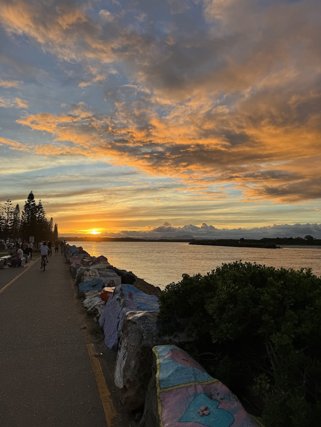 Sunsets on Sunset | Sunset Parade, Port Macquarie NSW 2444, Australia | Phone: 0413 921 445