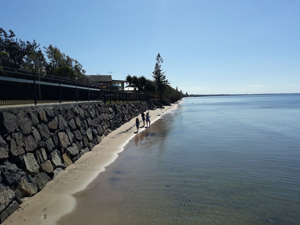 Beachmere Road Foreshore | park | 1 Main St, Beachmere QLD 4510, Australia