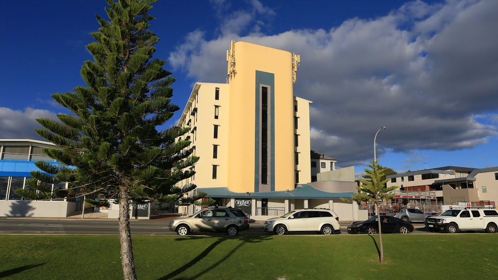 Ocean Beach Hotel | 140 Marine Parade, Cottesloe WA 6011, Australia | Phone: (08) 9384 2555