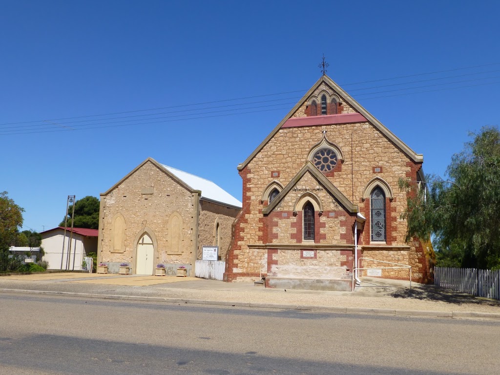 Port Wakefield Uniting Church | church | 21 Mine St, Port Wakefield SA 5550, Australia | 0888621118 OR +61 8 8862 1118