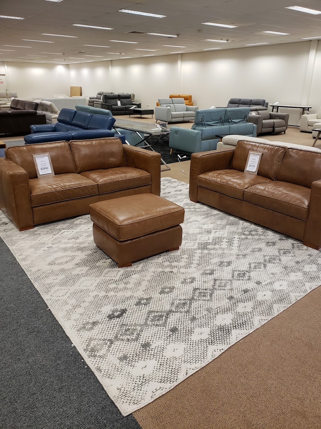 Nick Scali Clearance Outlet | furniture store | 2/2043 Sandgate Rd, Virginia QLD 4014, Australia | 1300220809 OR +61 1300 220 809