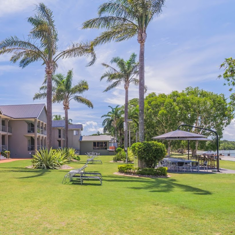 Moby Dick Waterfront Resort Motel | lodging | 27/29 Yamba Rd, Yamba NSW 2464, Australia | 0261452445 OR +61 2 6145 2445