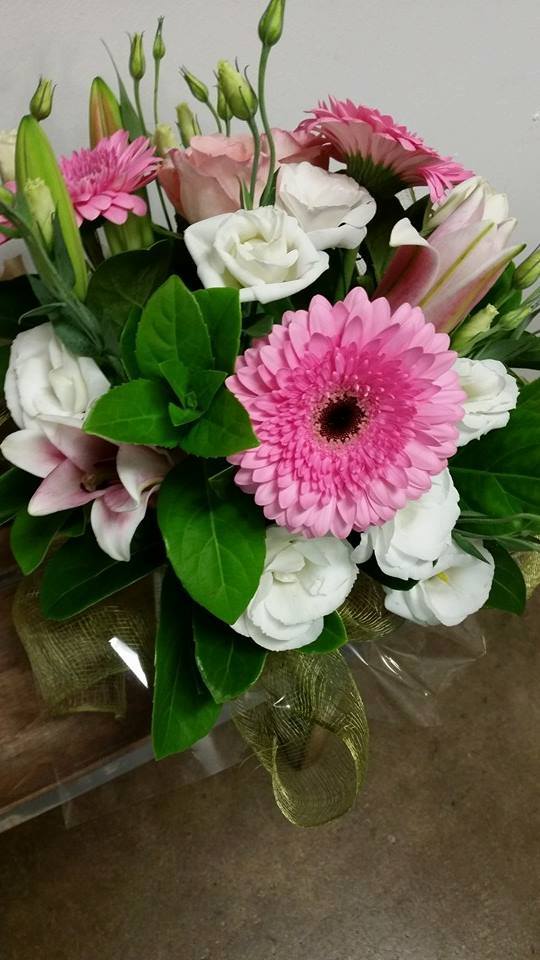 Stella Florist | Appointment ONLY 106 Sydney Street Bayview Heights, Bayview Heights QLD 4868, Australia | Phone: 0459 257 070