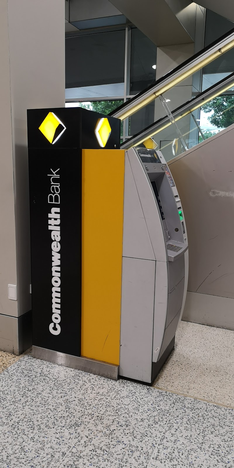 Commonwealth Bank | atm | Melbourne Airport VIC 3045, Australia