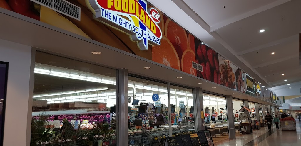 Drakes Aldinga Foodland | supermarket | Aldinga Beach Road &, Pridham Blvd, Aldinga SA 5173, Australia | 0885572000 OR +61 8 8557 2000