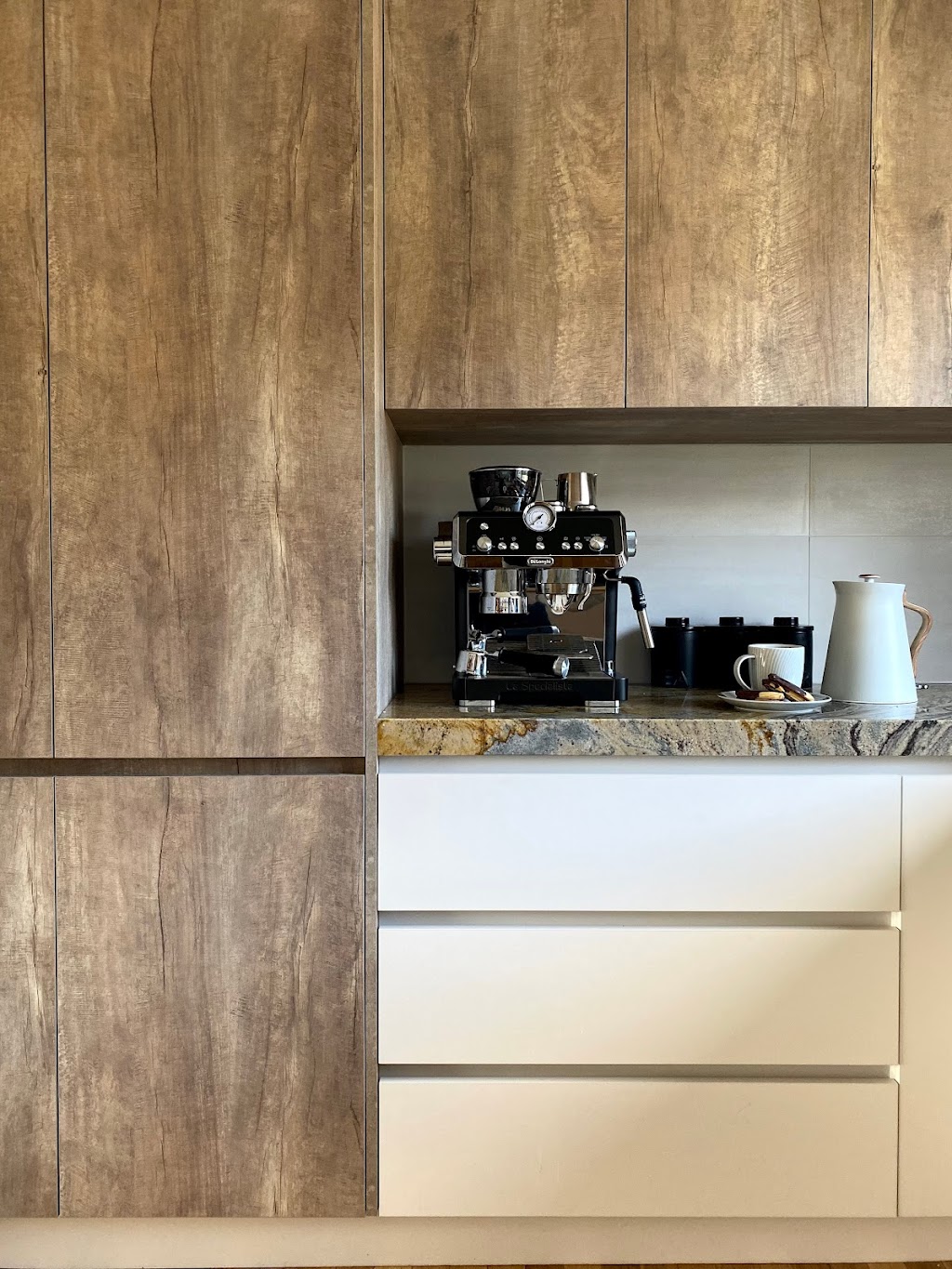 A and S joinery | 484 Kilmore Rd, Gisborne VIC 3437, Australia | Phone: 0488 300 114