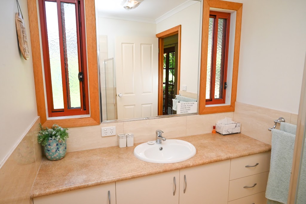 Jasmine Cottage | 7 Snake Gully Rd, Walwa VIC 3709, Australia | Phone: 0422 630 529