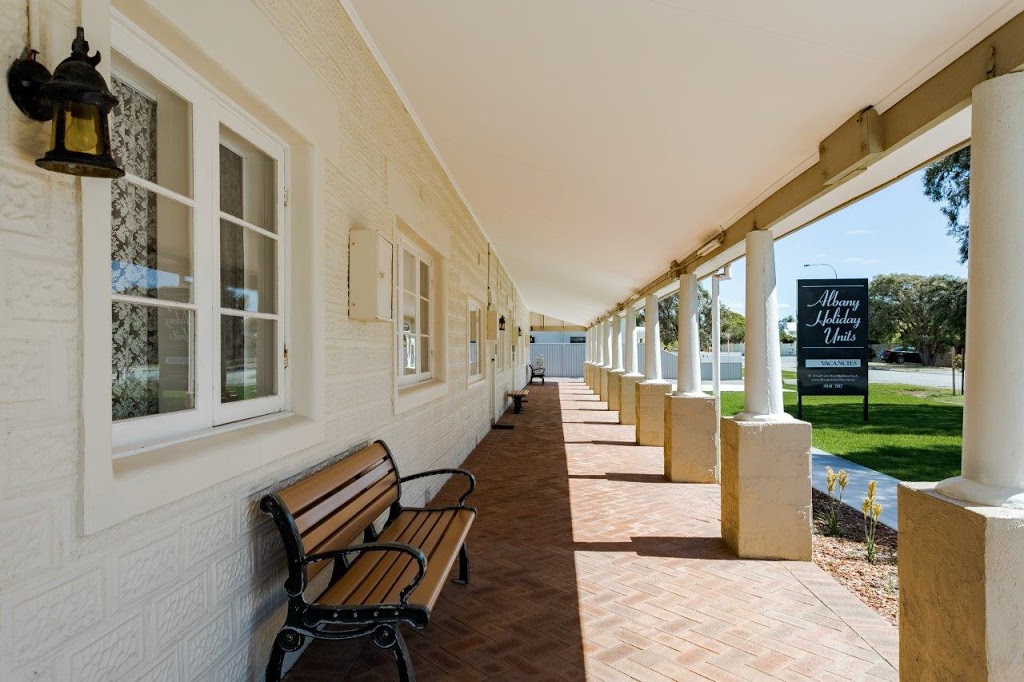 Albany Holiday Units | lodging | 19-21 Golf Links Rd, Middleton Beach WA 6330, Australia | 0898417817 OR +61 8 9841 7817