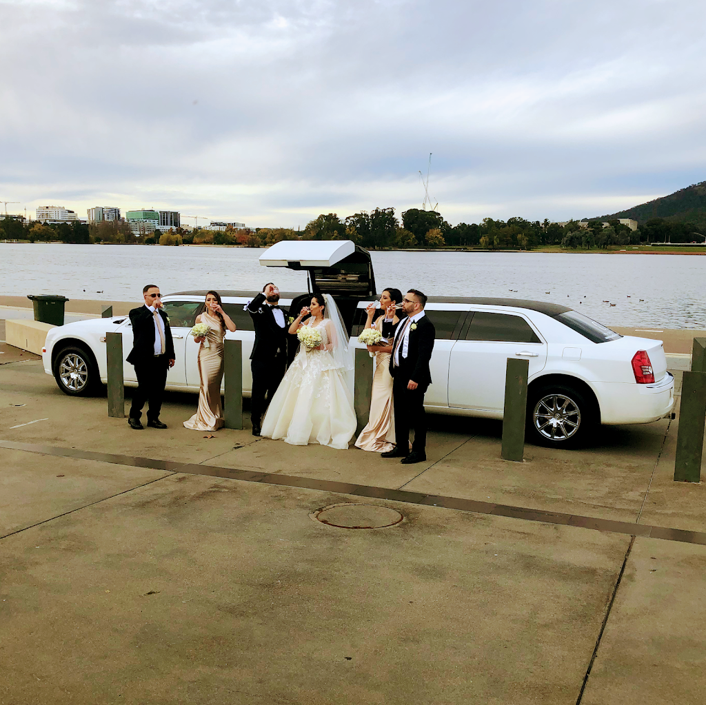 Coastline Limousines | 40/62 Harbour St, Wollongong NSW 2500, Australia | Phone: 0407 898 600