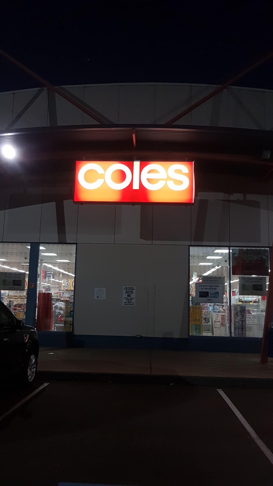Coles Green Point | supermarket | Sun Valley Rd, Green Point NSW 2251, Australia | 0243679400 OR +61 2 4367 9400