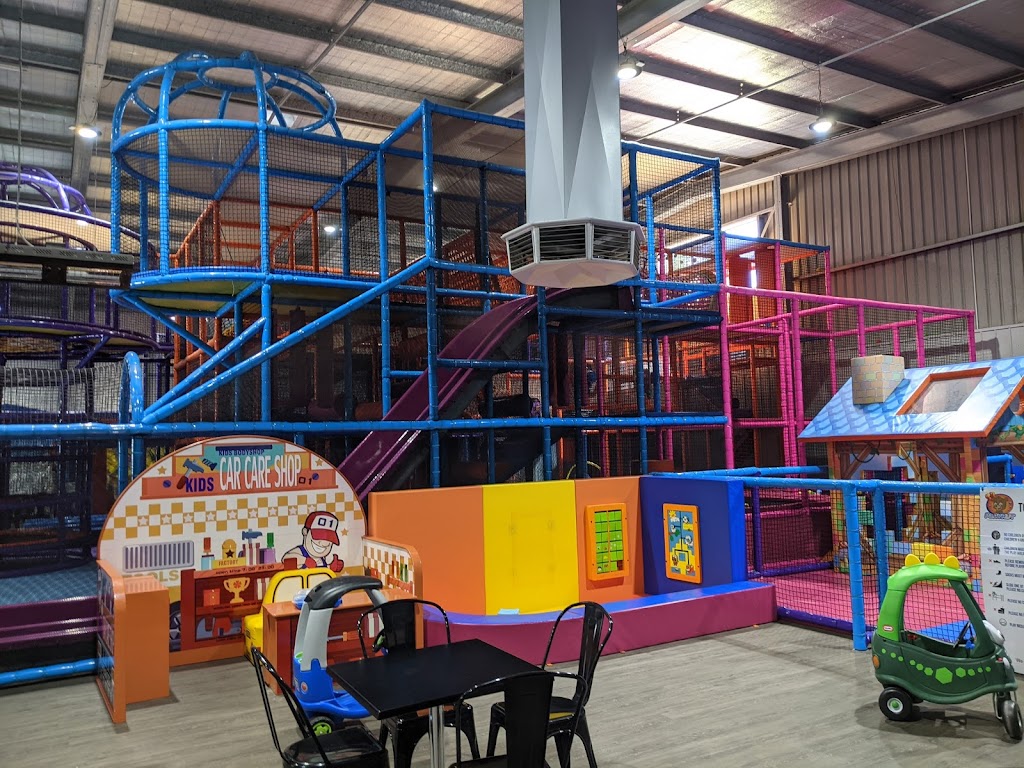 PlayHut Indoor Party & Play Centre | 24/26 Apparel Cl, Breakwater VIC 3219, Australia | Phone: (03) 5229 8543