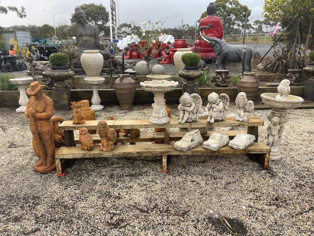Aussie Outdoor Nursery & Emporium Ballarat | 9527 Western Fwy, Warrenheip VIC 3352, Australia | Phone: (03) 5331 8272