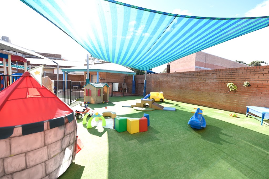 Goodstart Early Learning Bankstown | school | 22 East Terrace, Bankstown NSW 2200, Australia | 1800222543 OR +61 1800 222 543