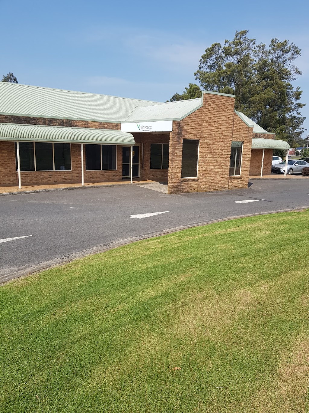 VicRoads - Leongatha Customer Service Centre | local government office | 11 Anderson St, Leongatha VIC 3953, Australia | 131171 OR +61 131171