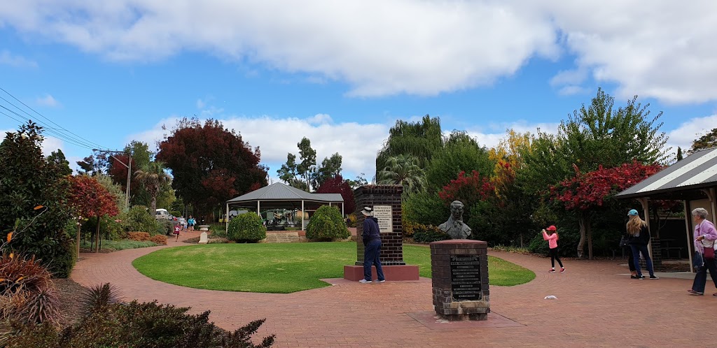 Pioneer Memorial Garden | park | 4 Balhannah Rd, Hahndorf SA 5245, Australia