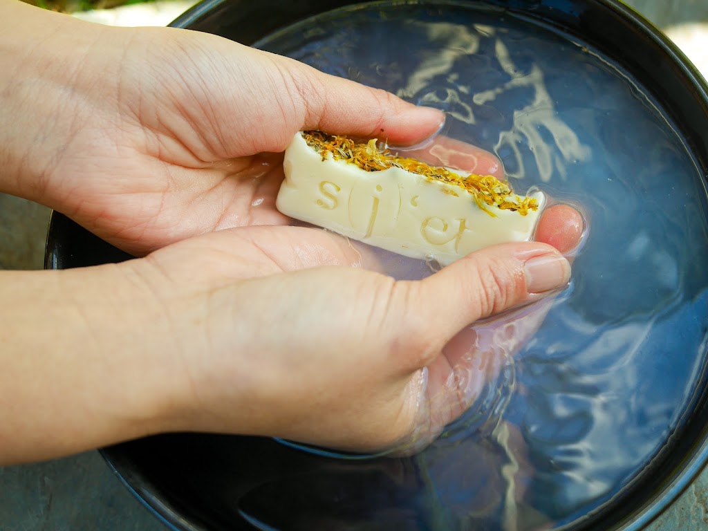 Suet Skincare | 1 Badgery Cres, Lawson NSW 2778, Australia | Phone: 0458 180 249