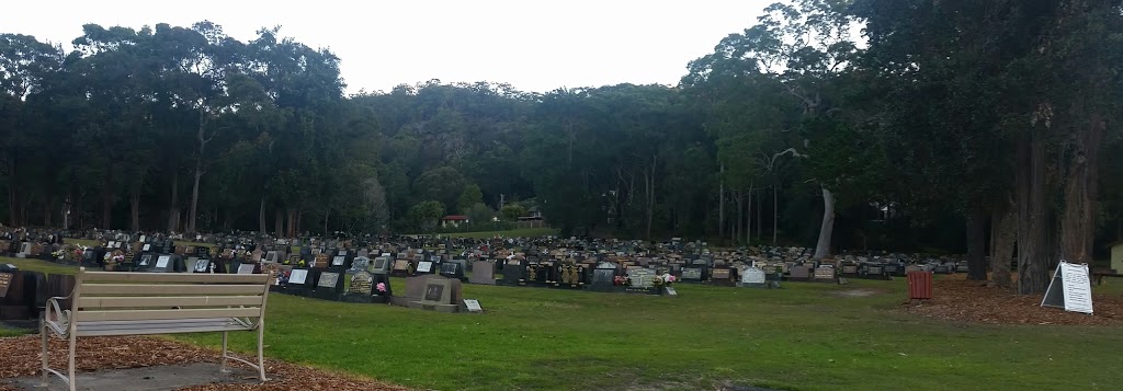 Point Clare Cemetery | cemetery | off, Coolarn Ave, Point Clare NSW 2250, Australia | 0488555868 OR +61 488 555 868