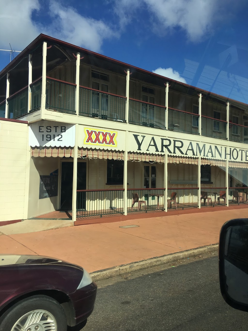 Yarraman Hotel Motel | 14 New England Hwy, Yarraman QLD 4614, Australia | Phone: (07) 4163 8285