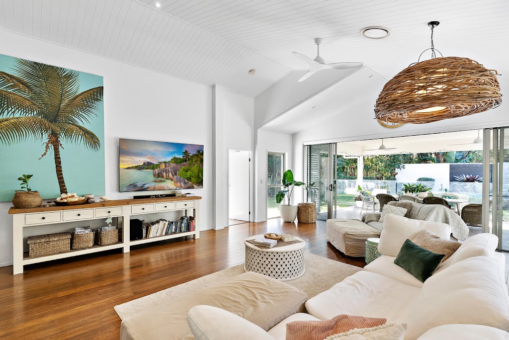 Charlotte Stays | 6 Cala Luna Parade, Yaroomba QLD 4573, Australia | Phone: 0418 715 626