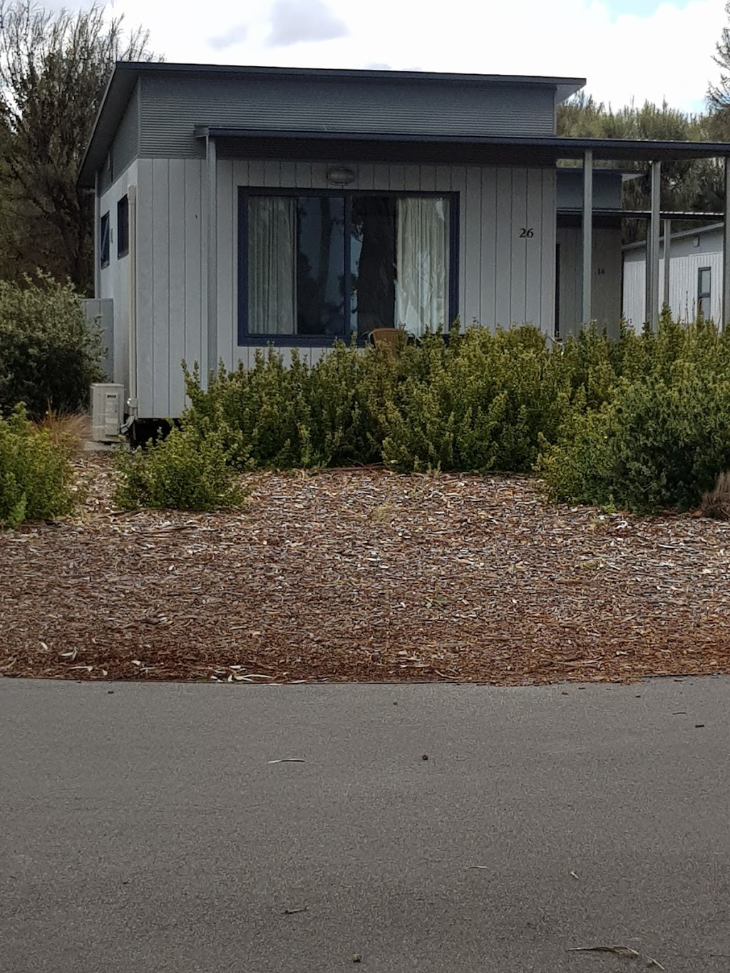 Swansea Beach Chalets | lodging | 27 Shaw St, Swansea TAS 7190, Australia | 0362578177 OR +61 3 6257 8177