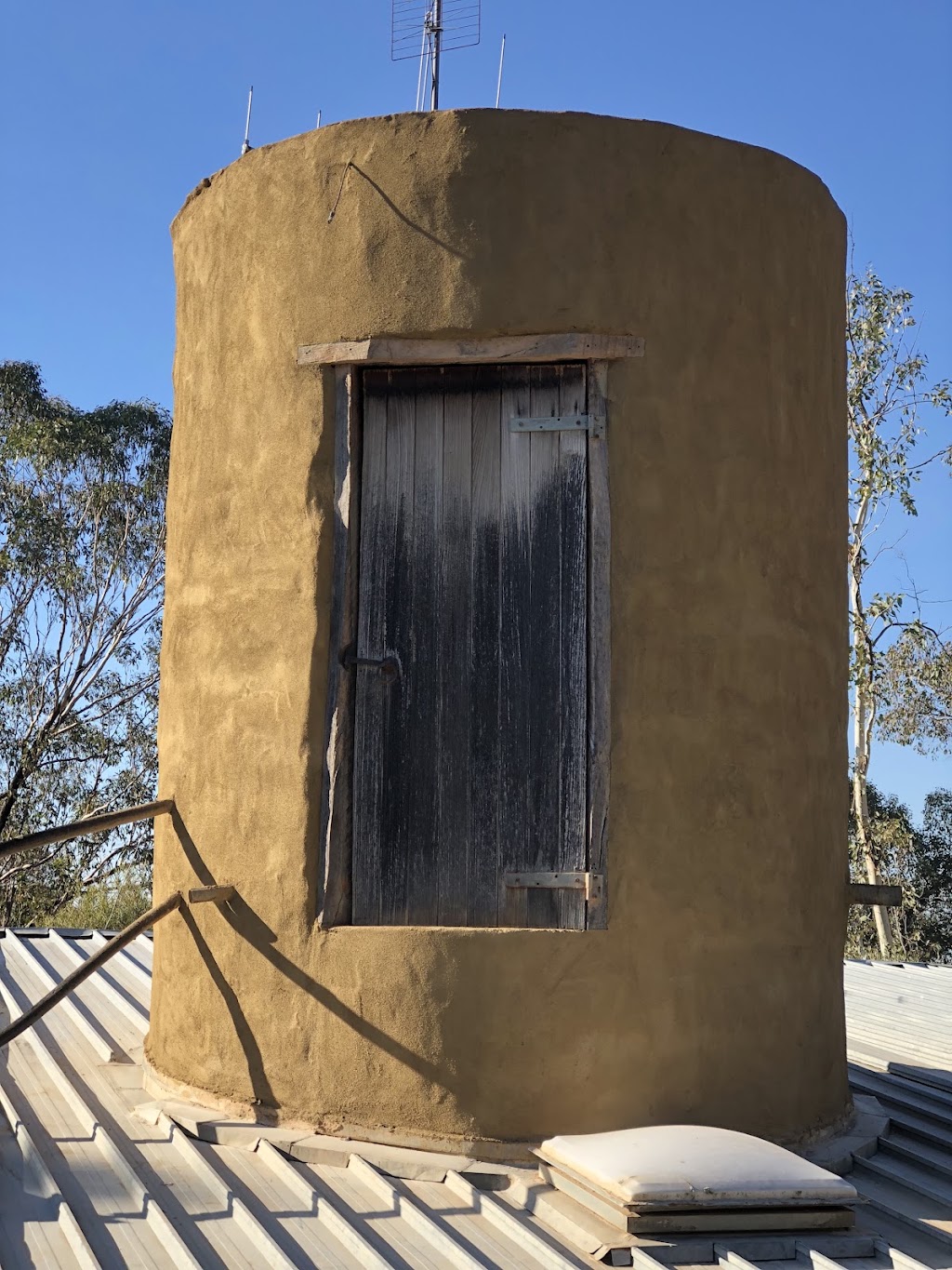 mud brick fix | 17 Roanoak Ct, East Bendigo VIC 3550, Australia | Phone: 0417 479 491
