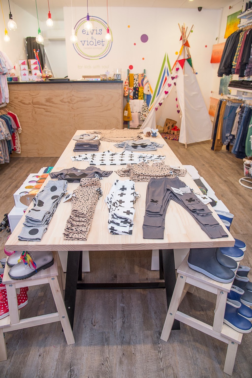 Elvis & Violet Childrens Boutique | 3/77 Appin Rd, Appin NSW 2560, Australia | Phone: (02) 4631 1964