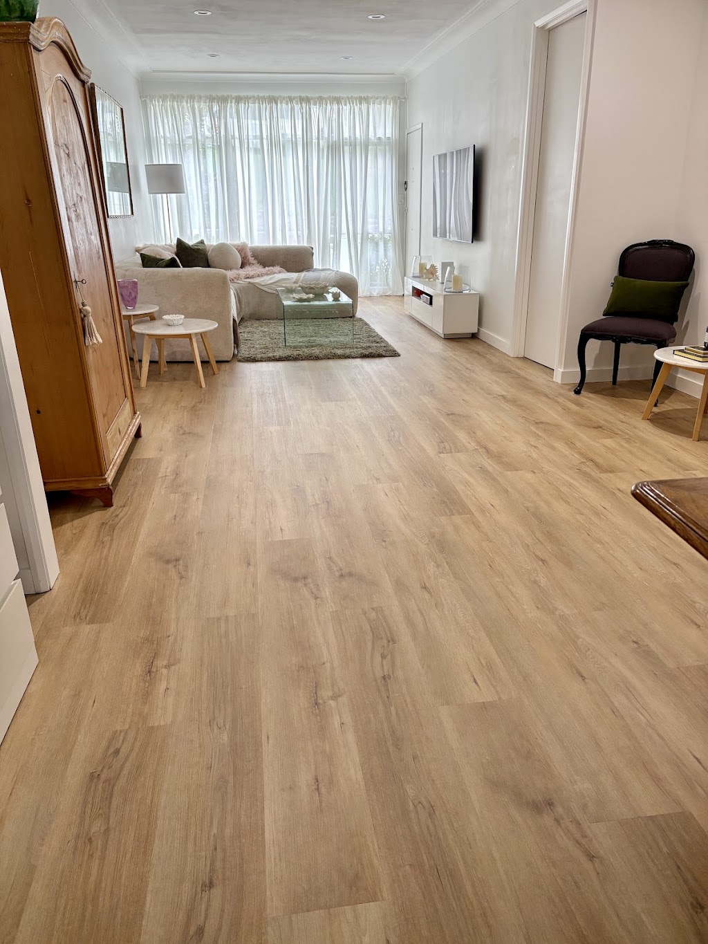 ALL IN ONE RENOVATIONS SYDNEY PTY LTD | 5 Merryvale Rd, Minto NSW 2566, Australia | Phone: 0451 878 711