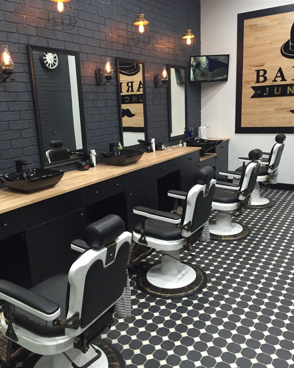 Barber Junction | hair care | Shop 1011, McFarlane St Ground Floor, Stockland, Merrylands NSW 2160, Australia | 0288103638 OR +61 2 8810 3638