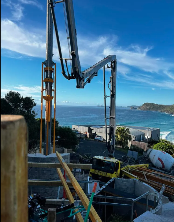 Mackies Concrete Pumping | 25 Mullalone Pl, Pampoolah NSW 2430, Australia | Phone: 0437 731 020